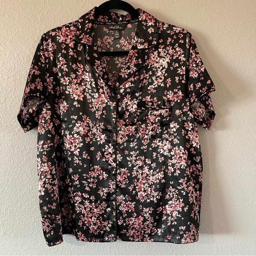 Marilyn Monroe Women’s Black Pink Floral Satin Matching Pajama Set Size Medium - Picture 2 of 7